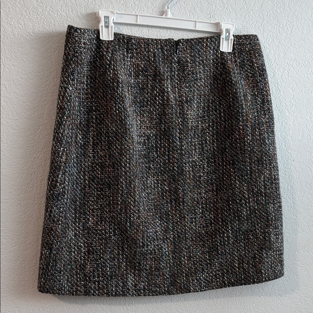 Elegant Ann Taylor Factory Tweed Skirt - Picture 2 of 13